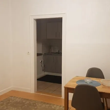 Am Vw-werk Mit Balkon Apartment